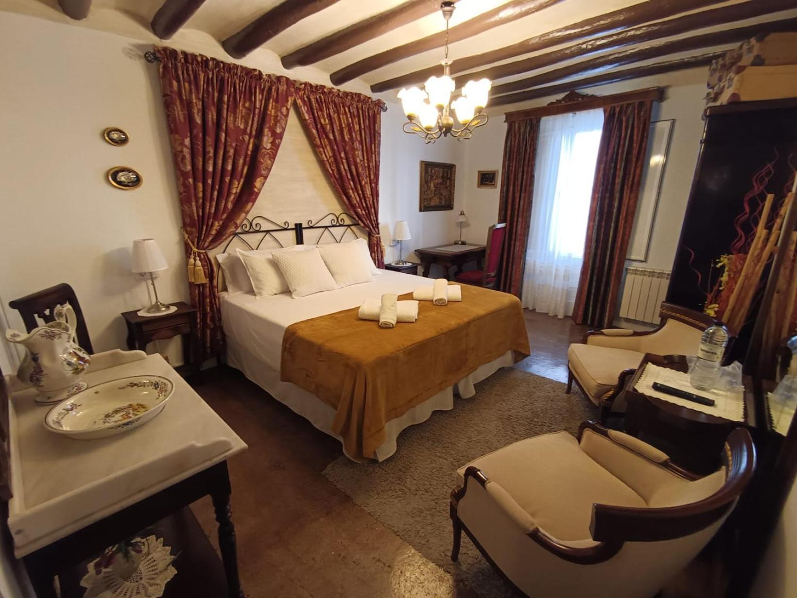 Casa Rural La Casona Urrea de Gaen Εξωτερικό φωτογραφία
