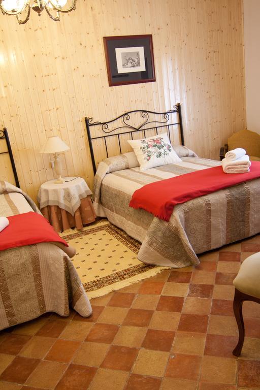 Casa Rural La Casona Urrea de Gaen Δωμάτιο φωτογραφία