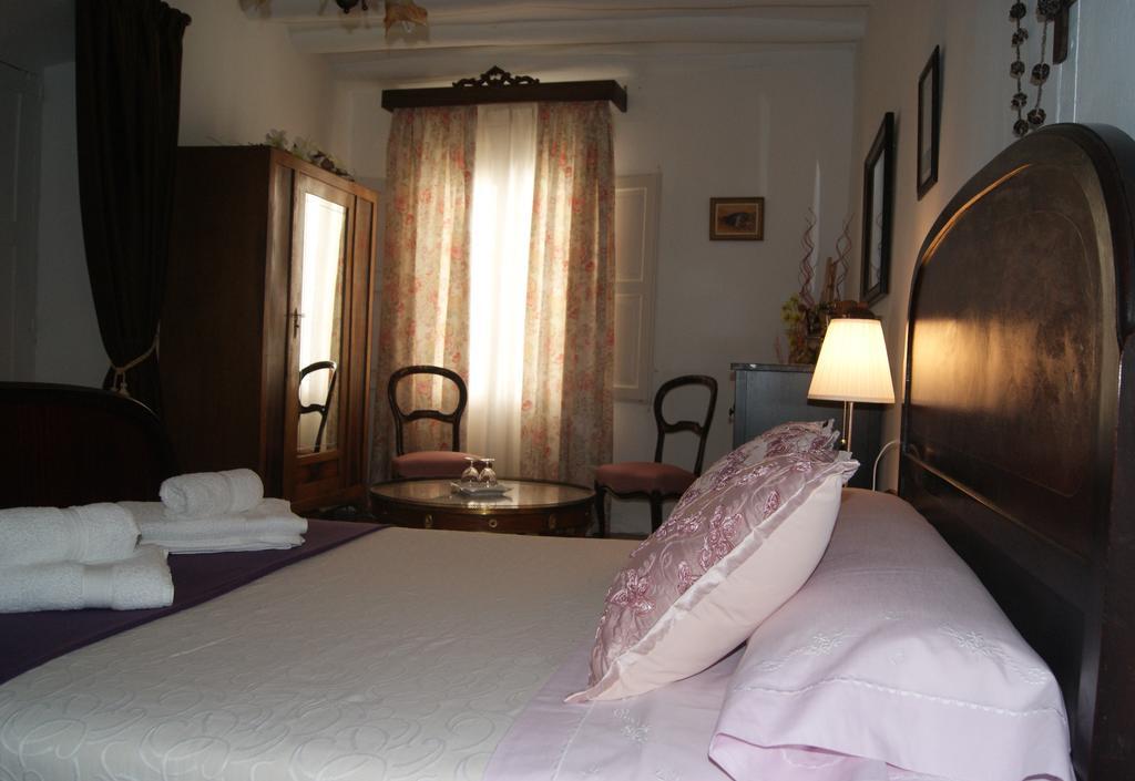 Casa Rural La Casona Urrea de Gaen Δωμάτιο φωτογραφία