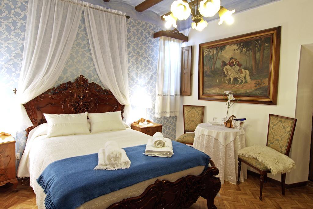 Casa Rural La Casona Urrea de Gaen Δωμάτιο φωτογραφία